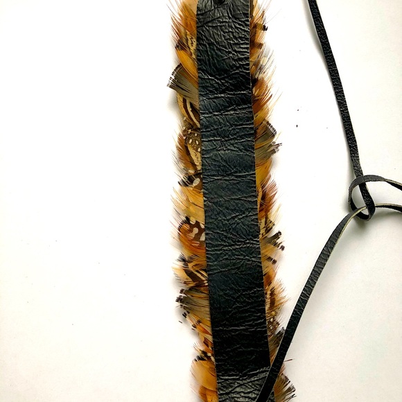 VINTAGE 🖤 Handmade exotic bird feather accessory - Picture 3 of 4